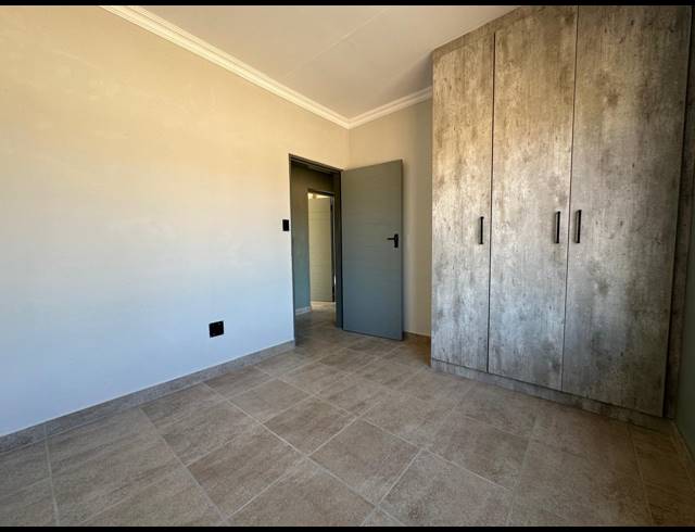 3 BEDROOM SECTIONAL TITLE FOR SALE IN WATERVAL EAST